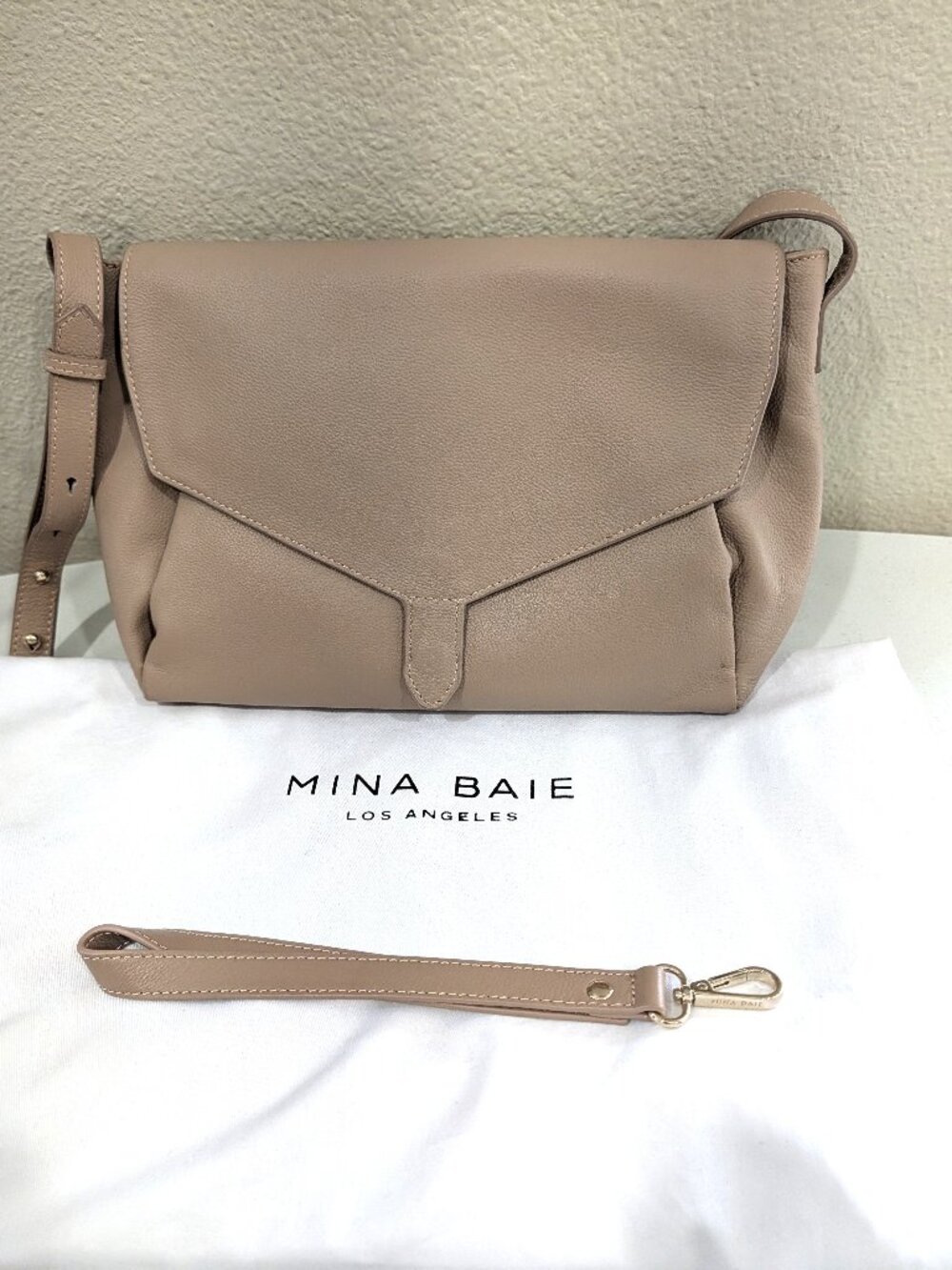 Mina Baie Audrey Leather Shoulder/ Crossbody Diaper bag + Dust Bag